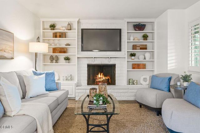 269 E Elfin Green, Port Hueneme, CA 93041