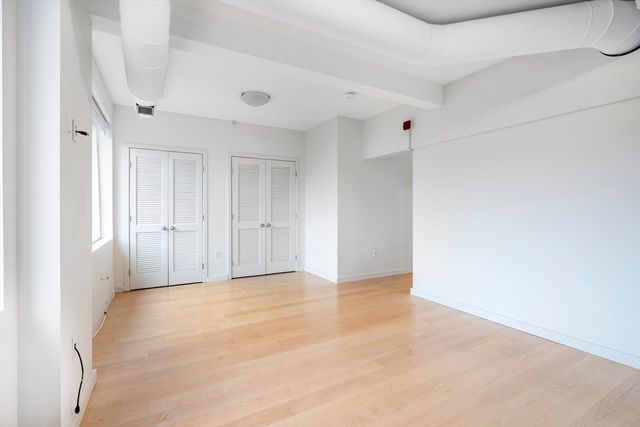 210 South Street 6-5, Boston, MA 02111