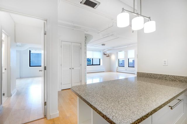 210 South Street 6-5, Boston, MA 02111