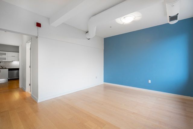210 South Street 6-5, Boston, MA 02111