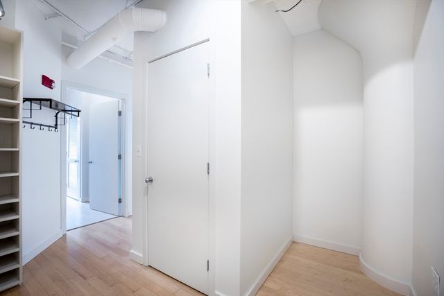 210 South Street 6-5, Boston, MA 02111