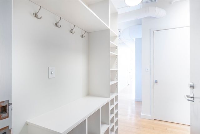 210 South Street 6-5, Boston, MA 02111