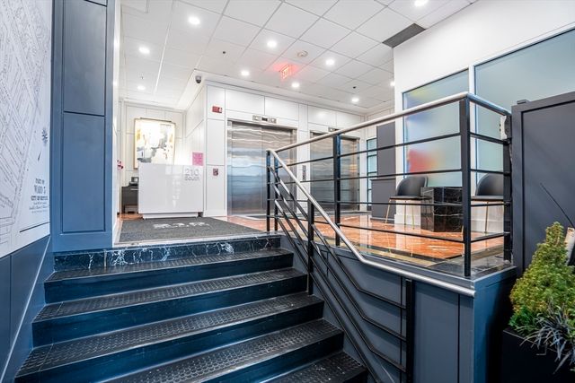 210 South Street 6-5, Boston, MA 02111