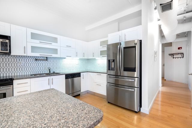 210 South Street 6-5, Boston, MA 02111