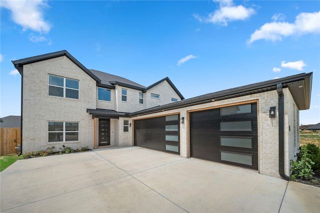 951 Moksha Street, Centerton, AR 72719