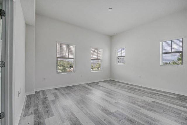 9586 POPLAR RIDGE AVENUE, Orlando, FL 32832