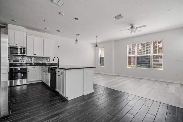 9586 POPLAR RIDGE AVENUE, Orlando, FL 32832