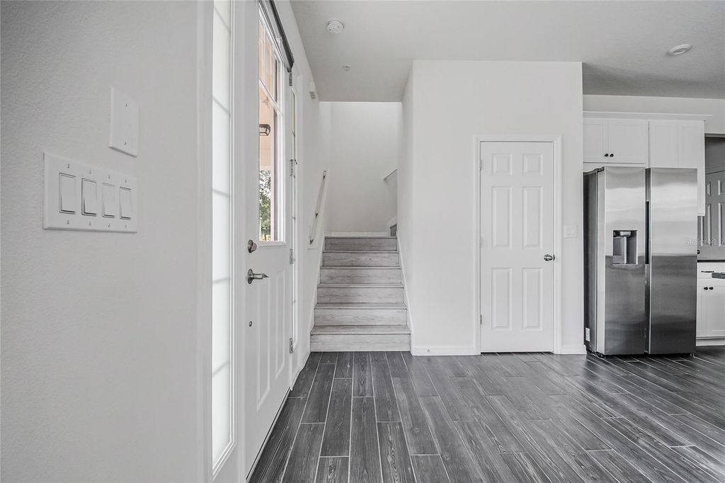 Image 17 of property listing at 9586 POPLAR RIDGE AVENUE, Orlando, FL 32832
