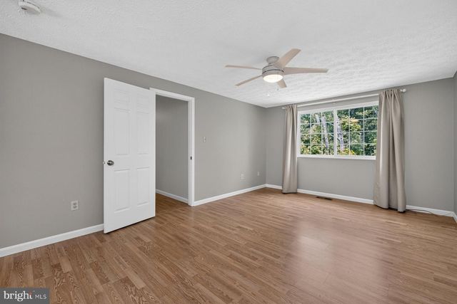 4009 SHALLOW BROOK LN, Olney, MD 20832