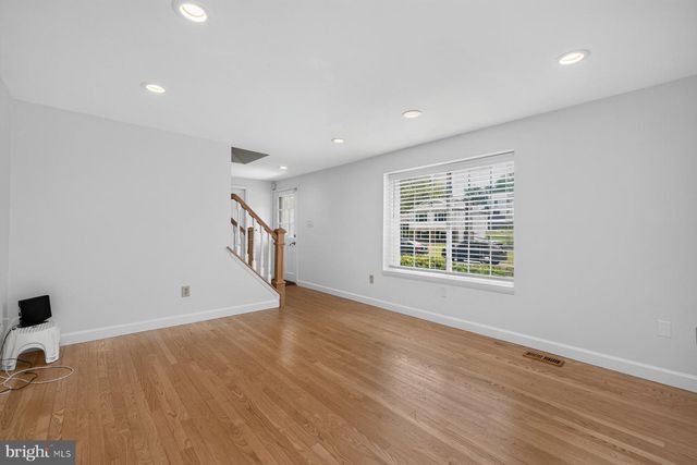 4009 SHALLOW BROOK LN, Olney, MD 20832