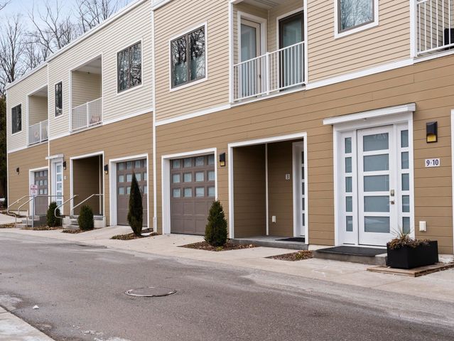 1388 Gray Drive 3, Traverse City, MI 49684