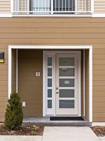 1388 Gray Drive 3, Traverse City, MI 49684