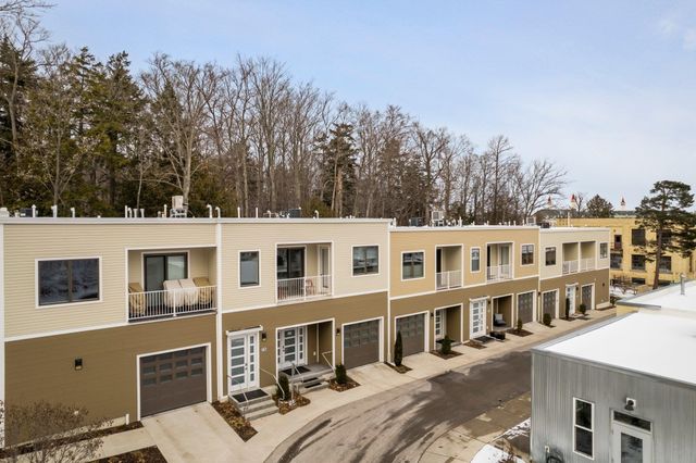 1388 Gray Drive 3, Traverse City, MI 49684