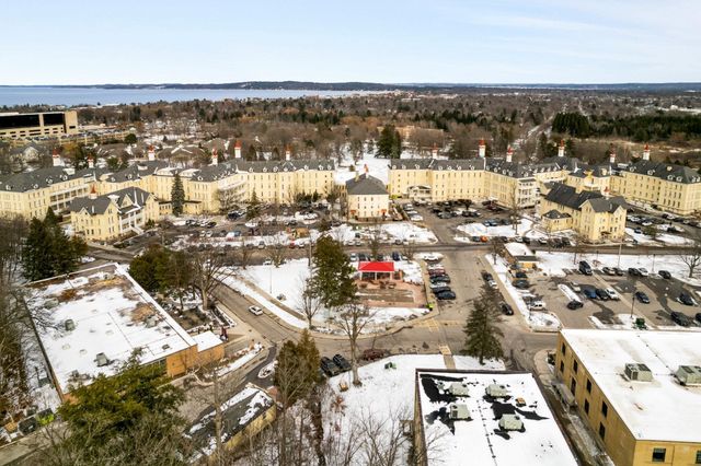 1388 Gray Drive 3, Traverse City, MI 49684