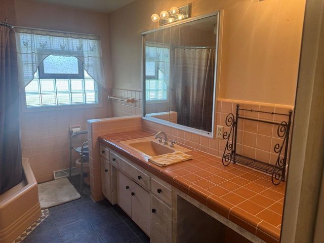 204 E South Railroad Street, Kendall, WI 54638