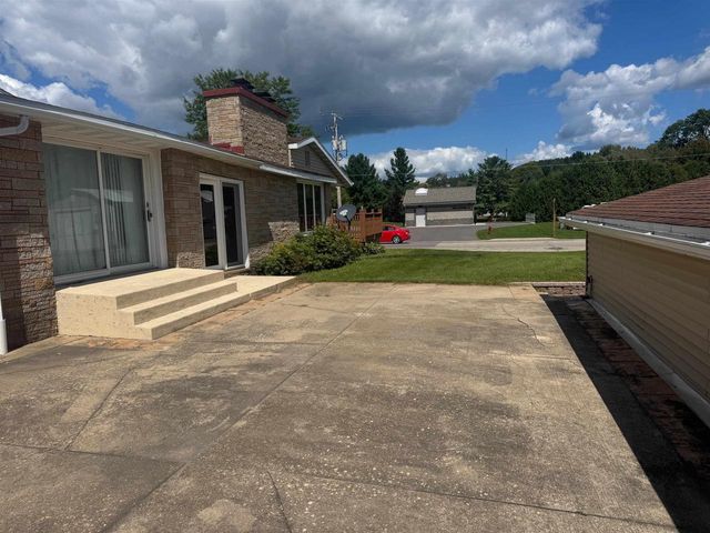 204 E South Railroad Street, Kendall, WI 54638