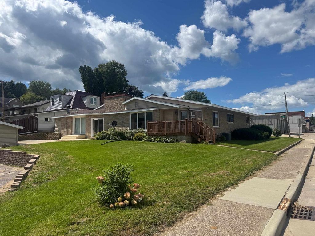 204 E South Railroad Street, Kendall, WI 54638