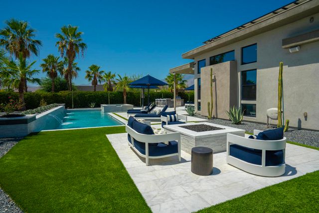 4512 Alcala Way, Palm Springs, CA 92262