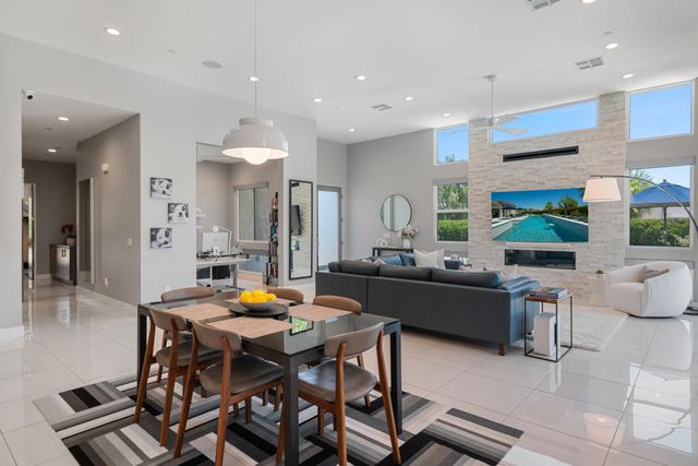4512 Alcala Way, Palm Springs, CA 92262