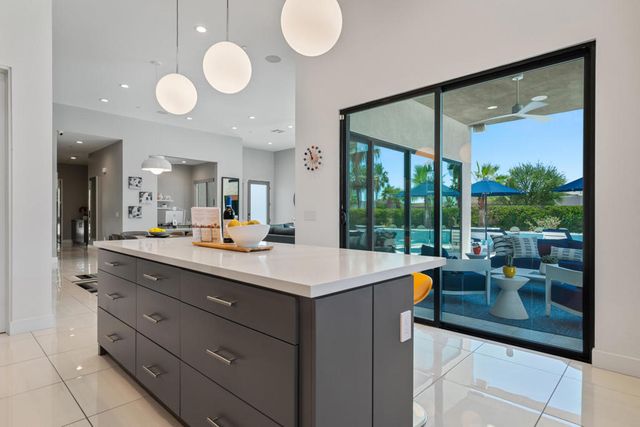 4512 Alcala Way, Palm Springs, CA 92262