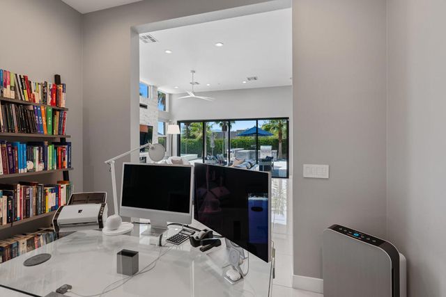 4512 Alcala Way, Palm Springs, CA 92262