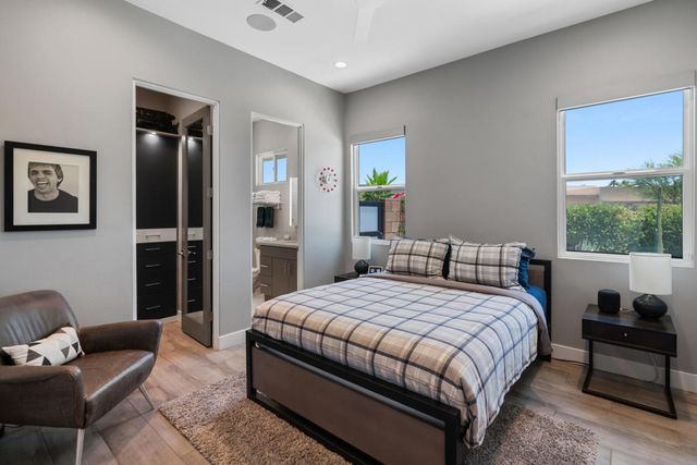4512 Alcala Way, Palm Springs, CA 92262