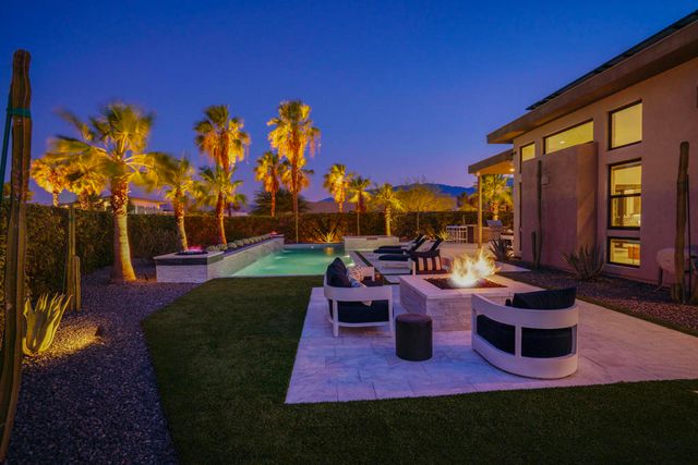 4512 Alcala Way, Palm Springs, CA 92262