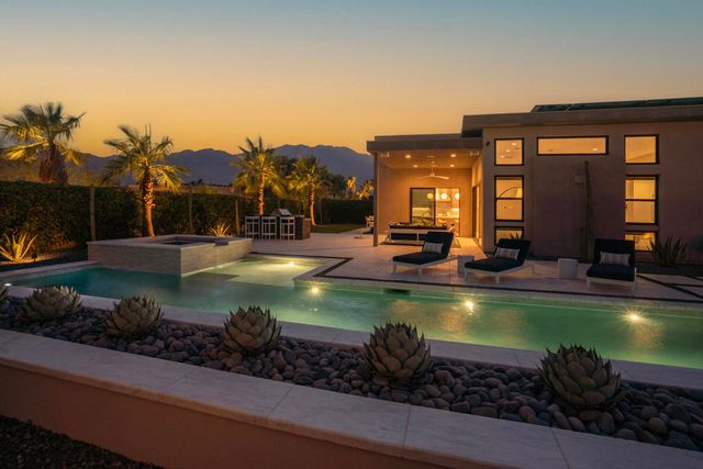 4512 Alcala Way, Palm Springs, CA 92262