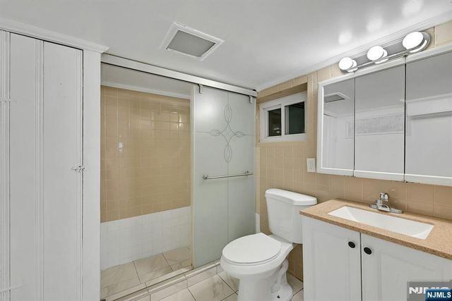 470 Washington Avenue 1, Cliffside Park, NJ 07010