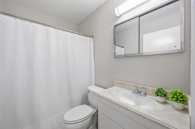 11607 Chimney Rock Road C, Houston, TX 77035