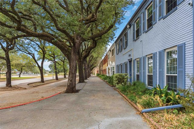 11607 Chimney Rock Road C, Houston, TX 77035