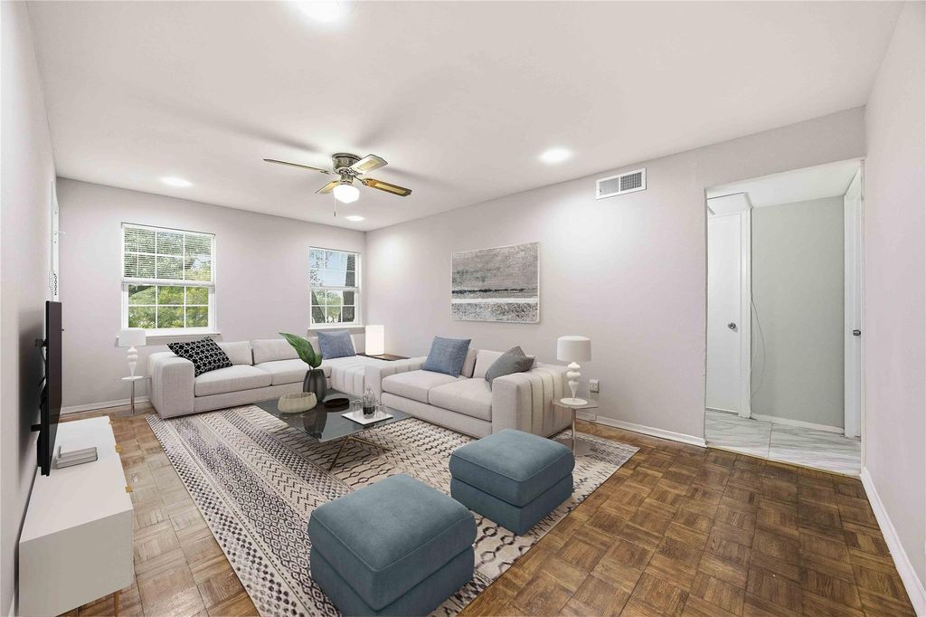 11607 Chimney Rock Road C, Houston, TX 77035