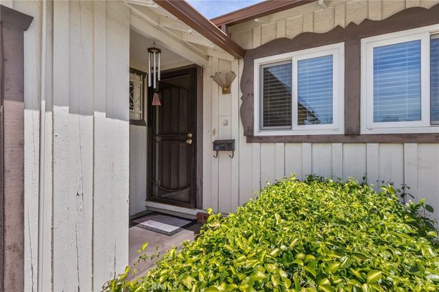 7712 Alcove Avenue, North Hollywood, CA 91605