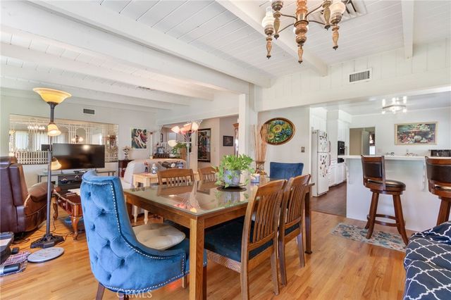 7712 Alcove Avenue, North Hollywood, CA 91605