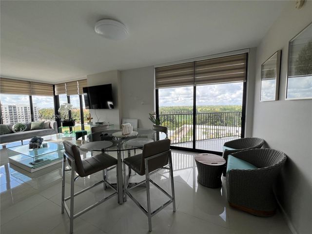 5252 NW 85th Ave 602, Doral, FL 33166