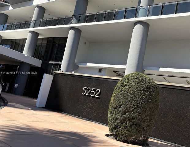 5252 NW 85th Ave 602, Doral, FL 33166