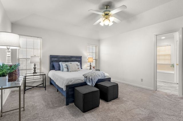 120 Briar Ridge Drive, Hewitt, TX 76643