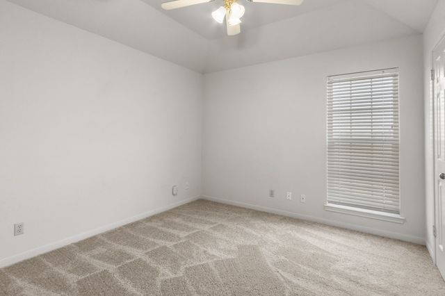 120 Briar Ridge Drive, Hewitt, TX 76643