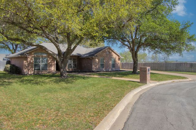 120 Briar Ridge Drive, Hewitt, TX 76643