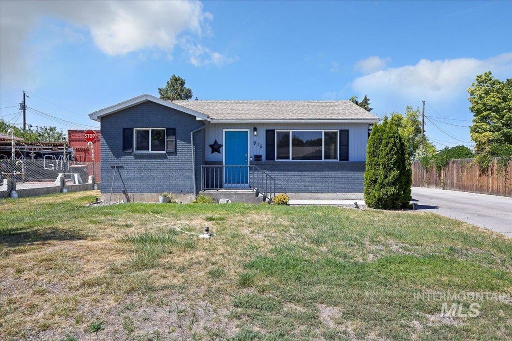 915 Del Mar Dr, Twin Falls, ID 83301
