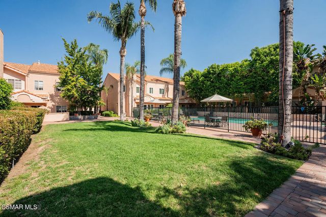 5200 White Oak Avenue 30, Encino, CA 91316
