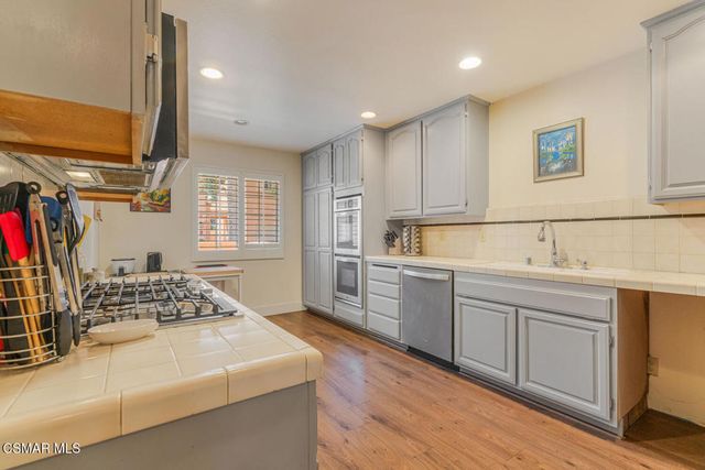 5200 White Oak Avenue 30, Encino, CA 91316