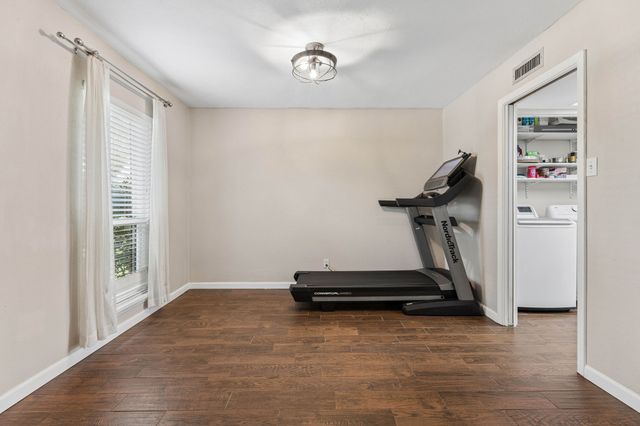 4720 Jennings Drive, The Colony, TX 75056
