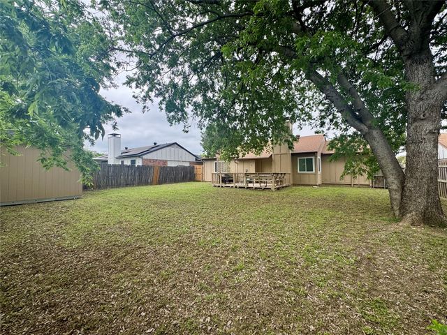 5665 Whitley Road, Haltom City, TX 76148