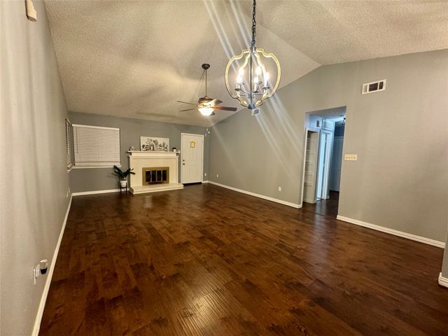 5665 Whitley Road, Haltom City, TX 76148