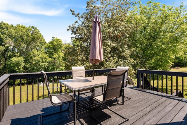 613 Oakwood Ter, Mount Juliet, TN 37122
