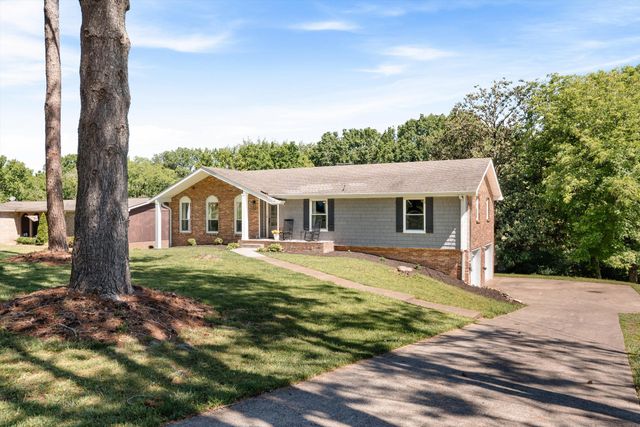 613 Oakwood Ter, Mount Juliet, TN 37122