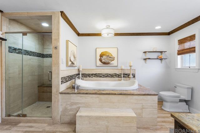 6423 Lawnridge Dr, Central, LA 70818