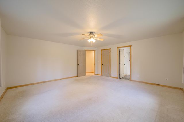 327 Chapman Street, Gilchrist, OR 97737