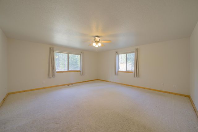 327 Chapman Street, Gilchrist, OR 97737